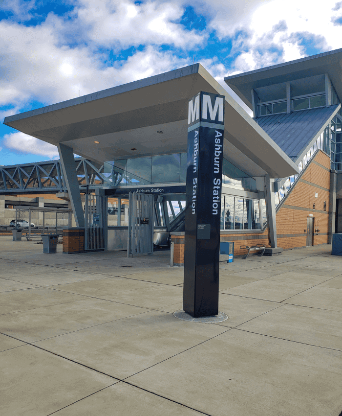 Ashburn - Washington DC is a glass-roofed elevated subway station in Ashburn, Virginia